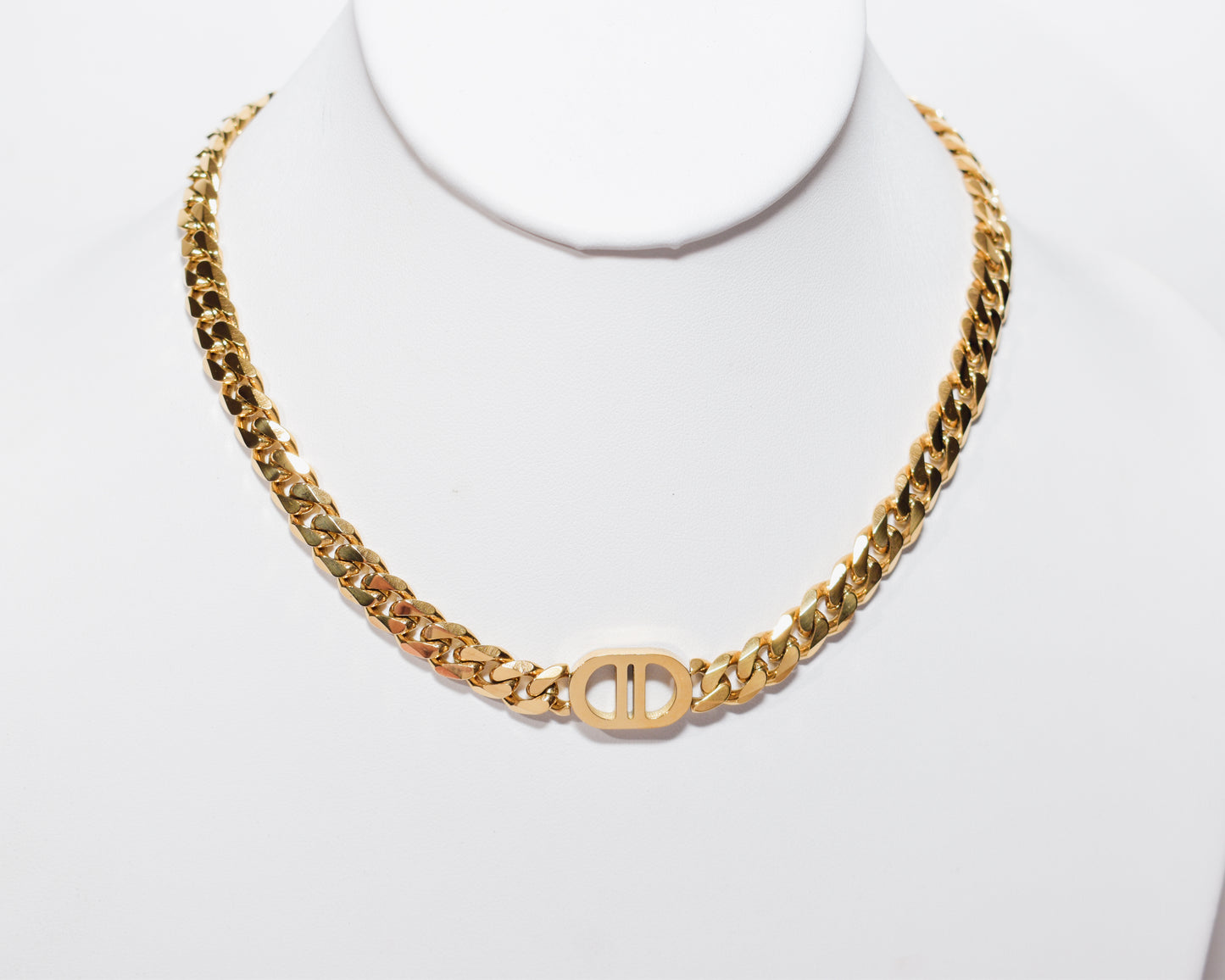 CD Chunky Curb Chain Necklace