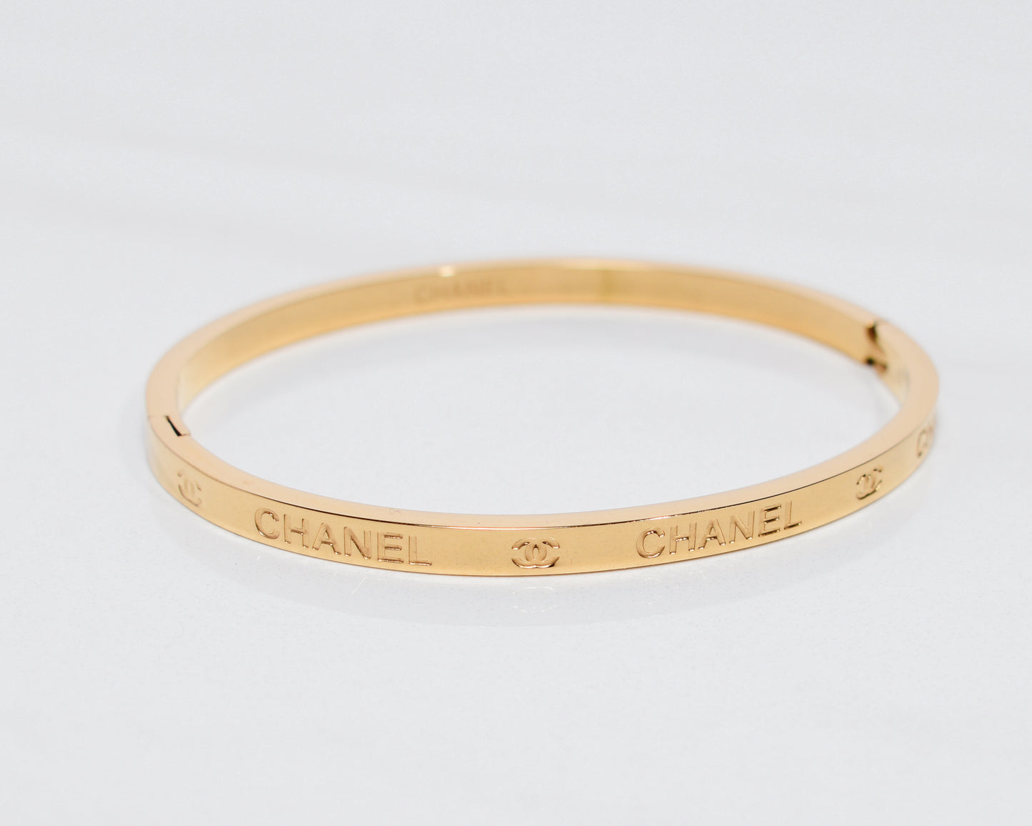 Parisian Chic Thin Bangle