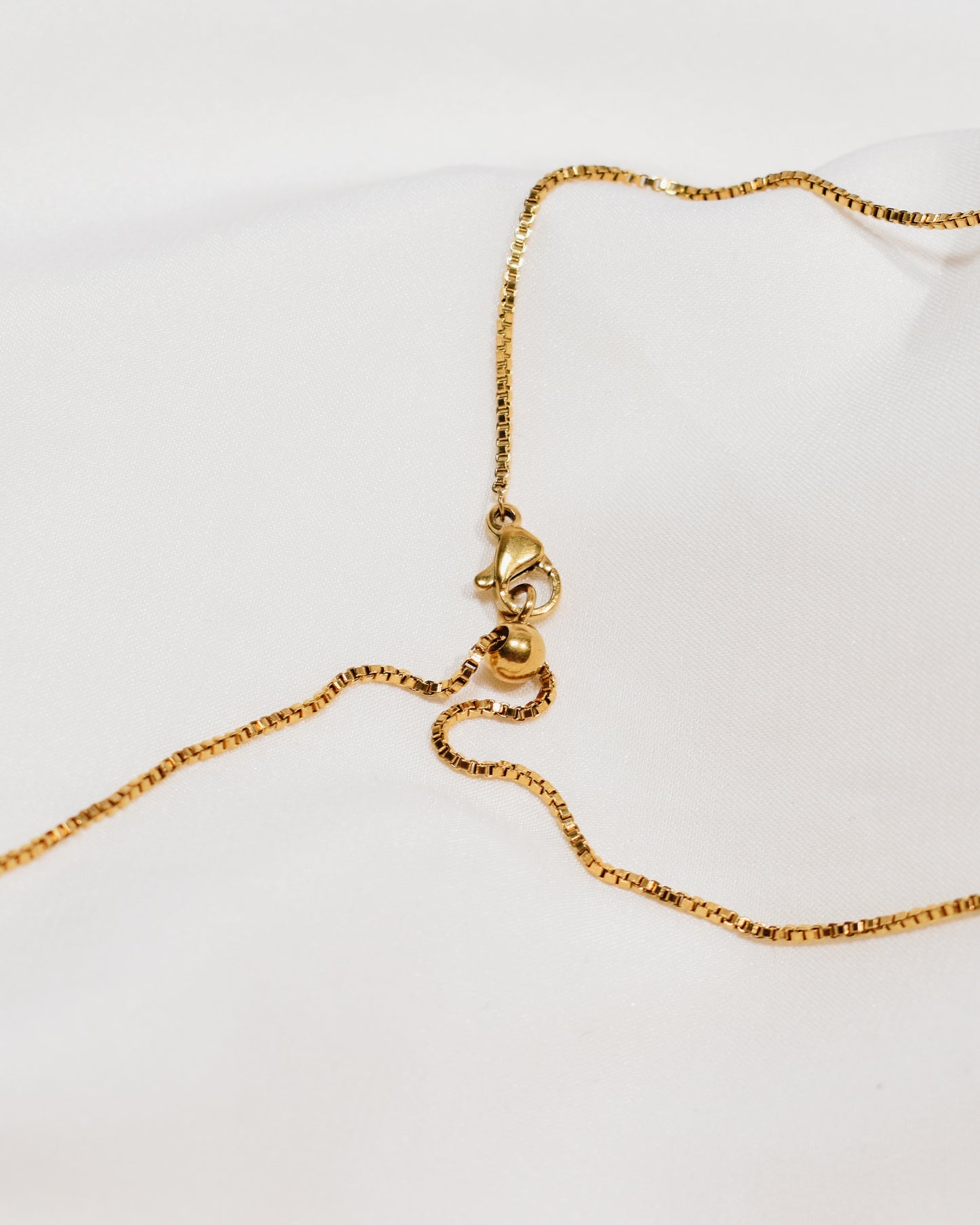 Parisian Chic Starburst Adjustable Necklace