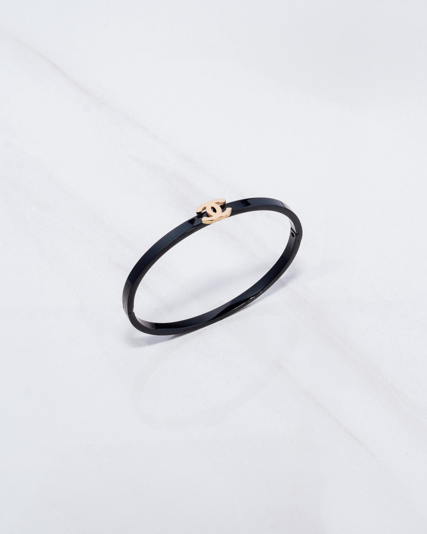 Parisian Chic Thin Black Bangle
