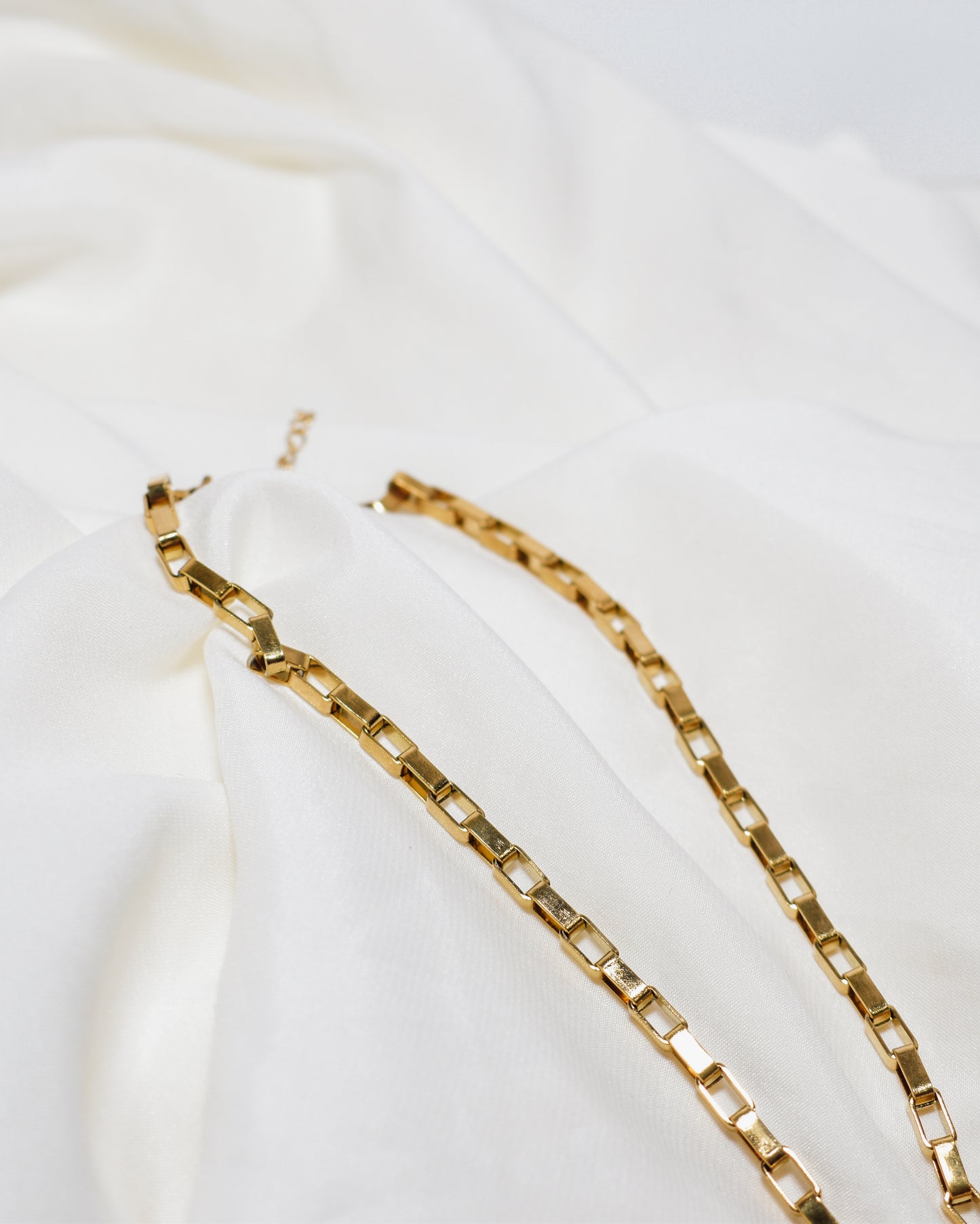 CD Metal Lock Necklace