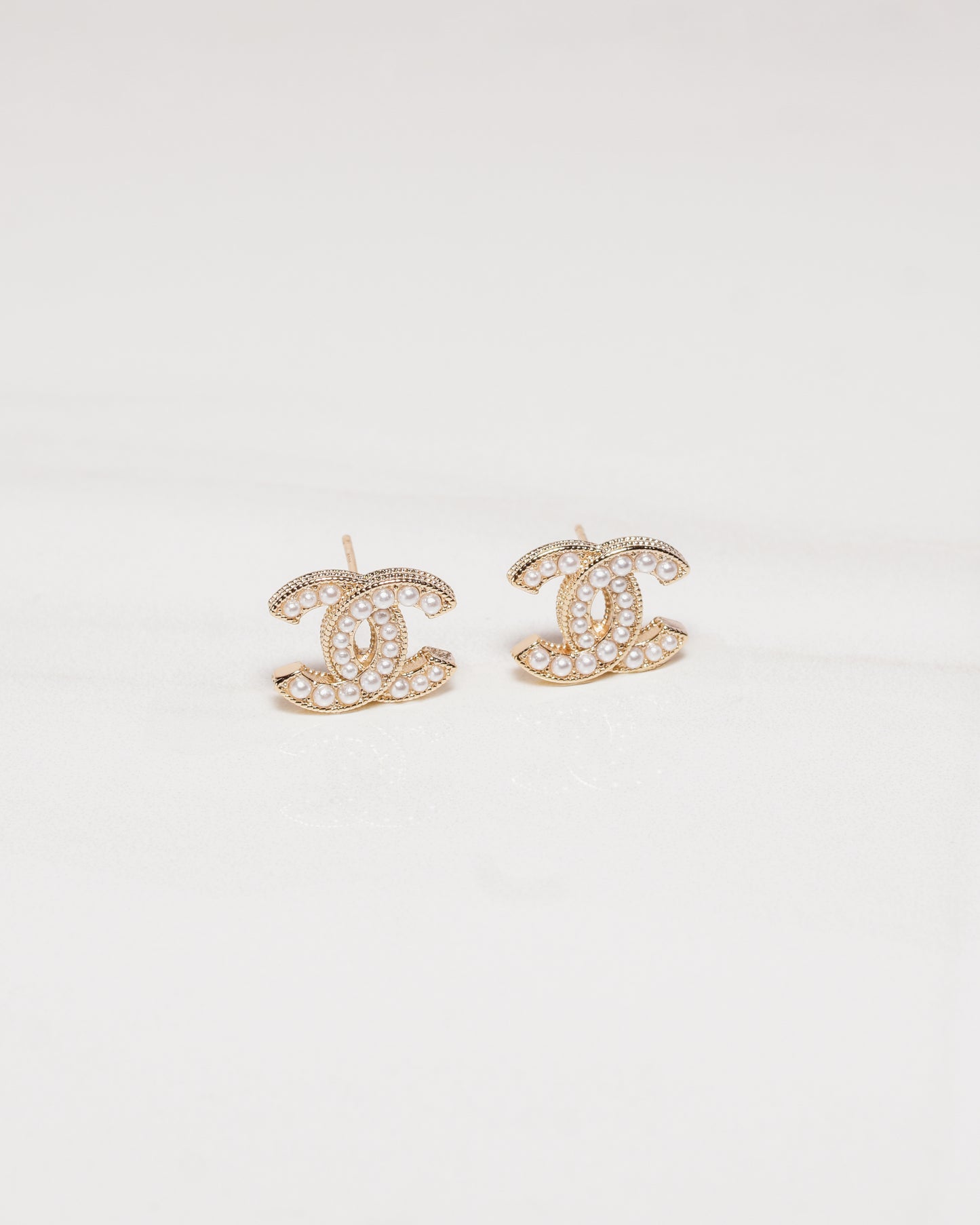 Parisian Chic Pearl Studs