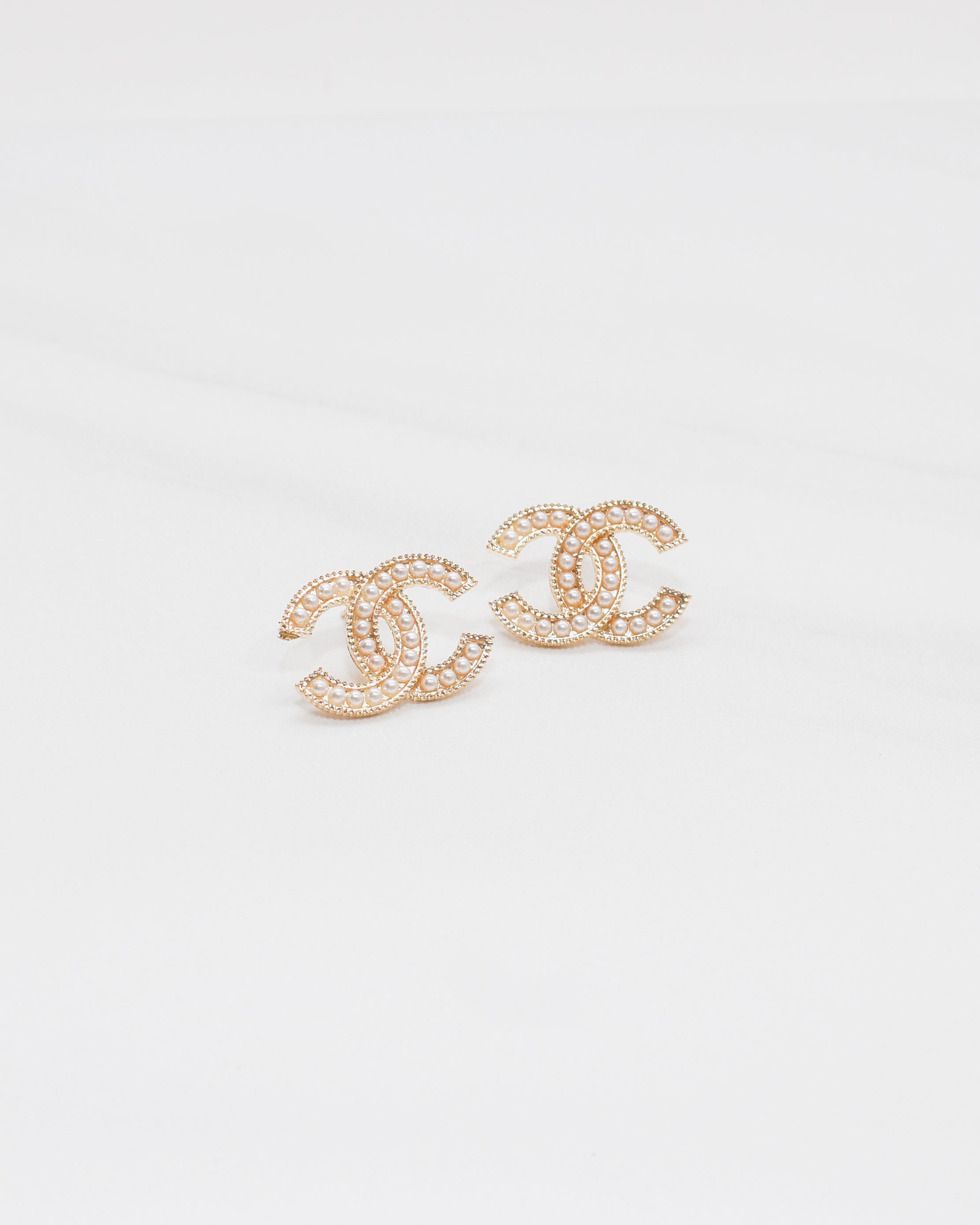 Chanel Pink, Black and Gold CC Classic Flap Bag Earrings – Madison Avenue  Couture