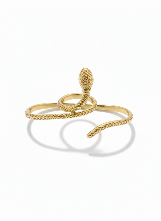 The Serpentine Trinity 3 Finger Ring